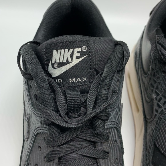 Women’s Nike Air Max 90 SE - Picture 7 of 13